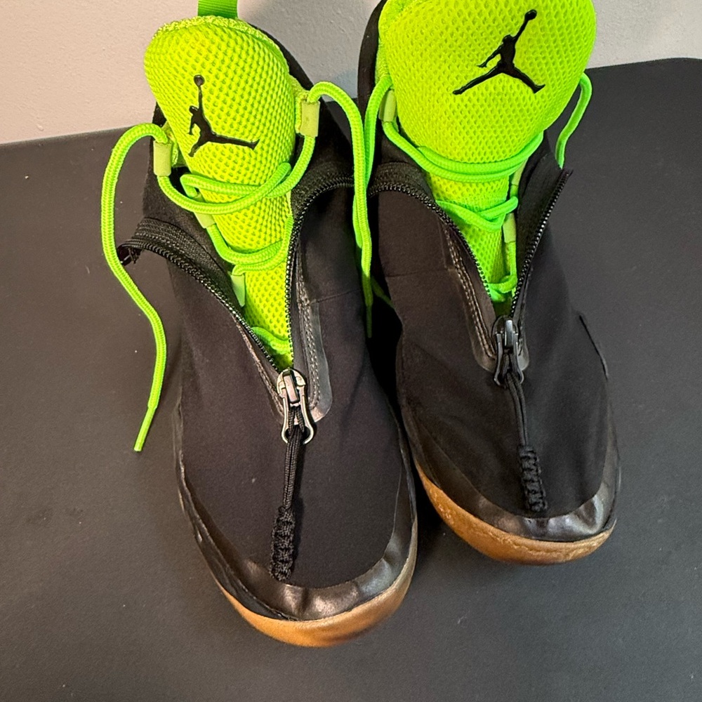 Nike Air Jordan 28 XX-8 Stealth Unisex Sneakers  - Size US 5Y